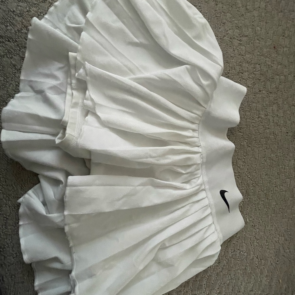 Nike White Pleated Skirt